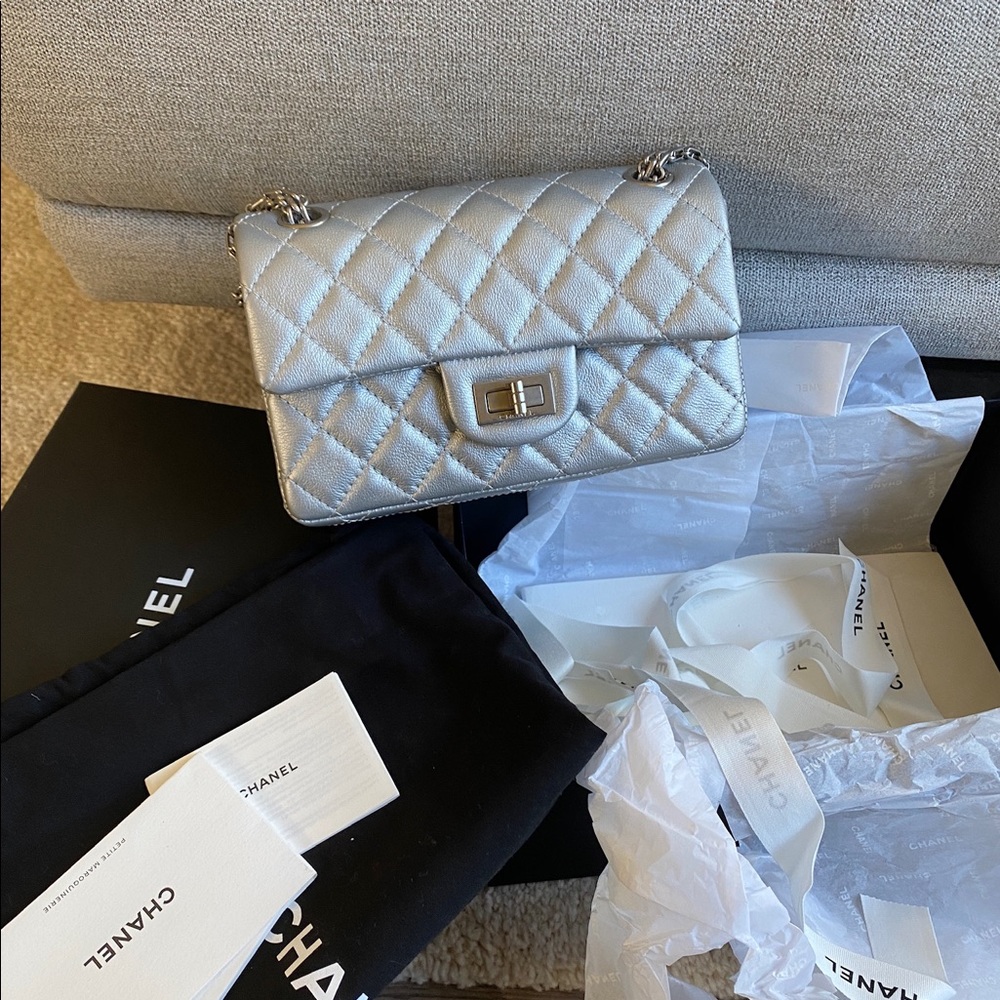 SOLD Chanel mini 2.55 in metallic leather - Picture 1 of 14
